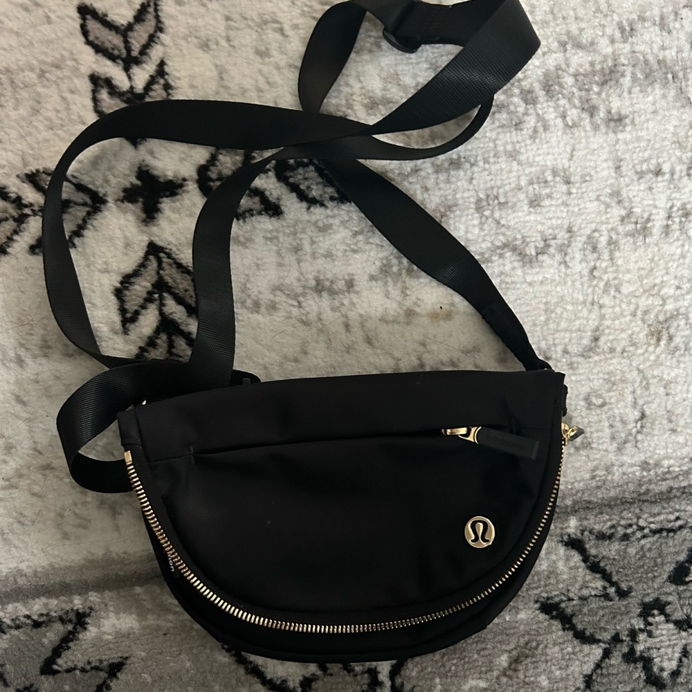 Lululemon crossbody bag